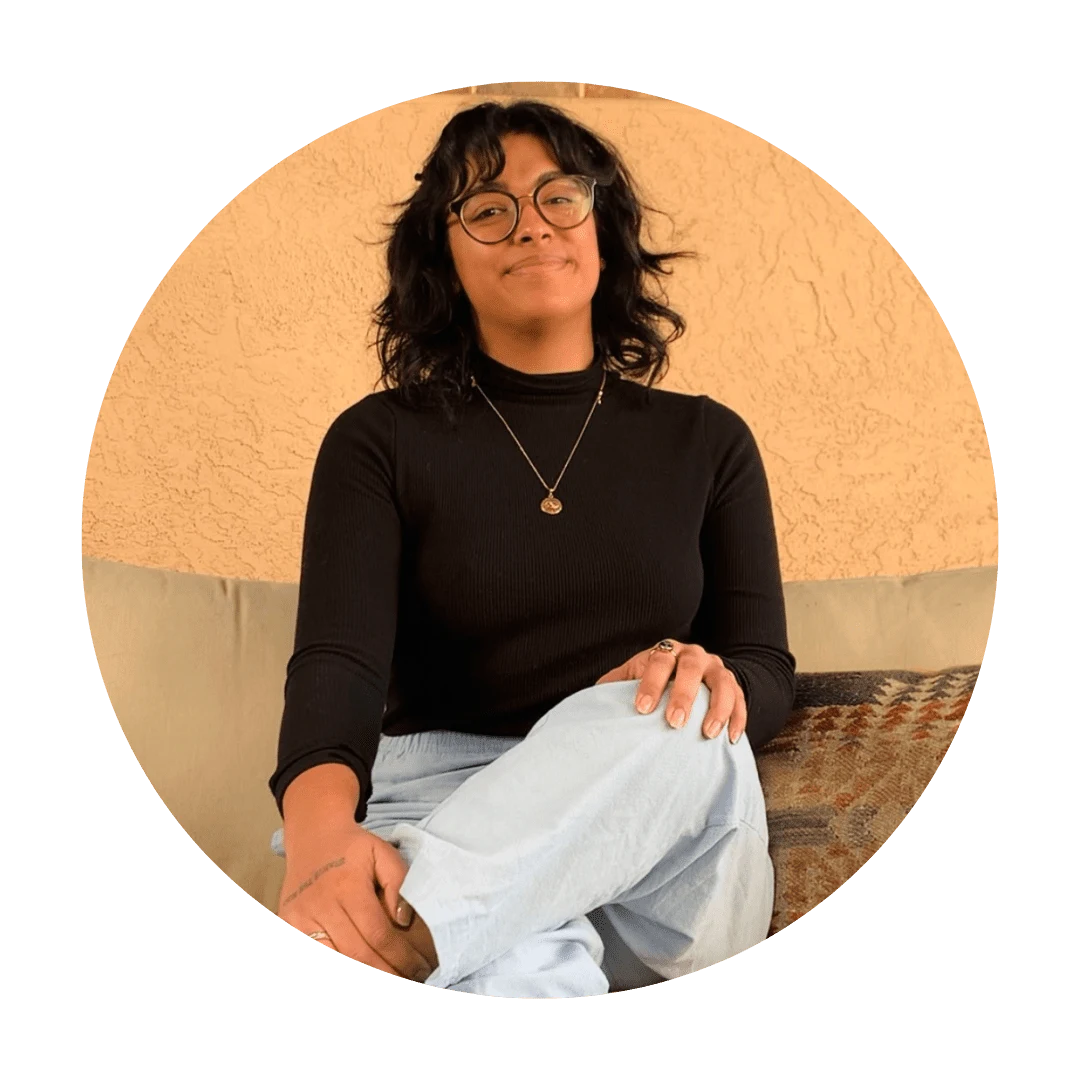 Yadi Rosales (she/her/ella), LCSW